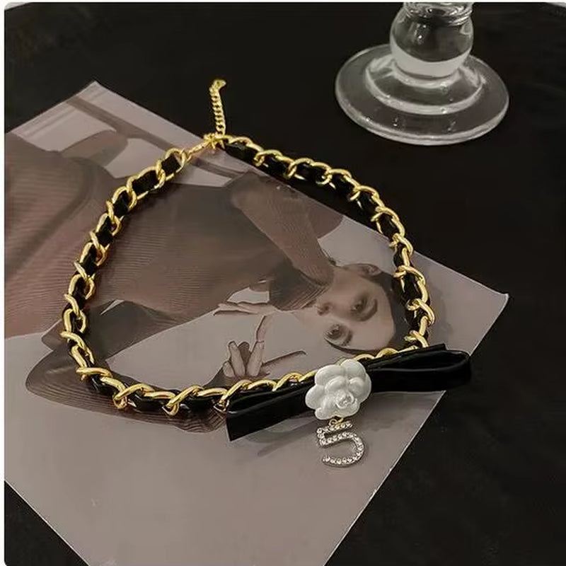 Camellia Sweater Necklaces Long Winter Necklace 2025 Trend Flower Rose Luxury Brand Jewelry Accessories Wholesale Price