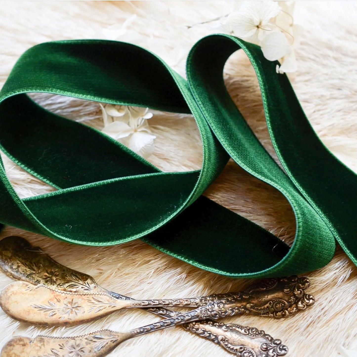 10Mm 25 Yards Velvet Ribbon Green for Christmas Crafts, Gift Packaging, Wedding Decor, Xmas Wrapping Decorations